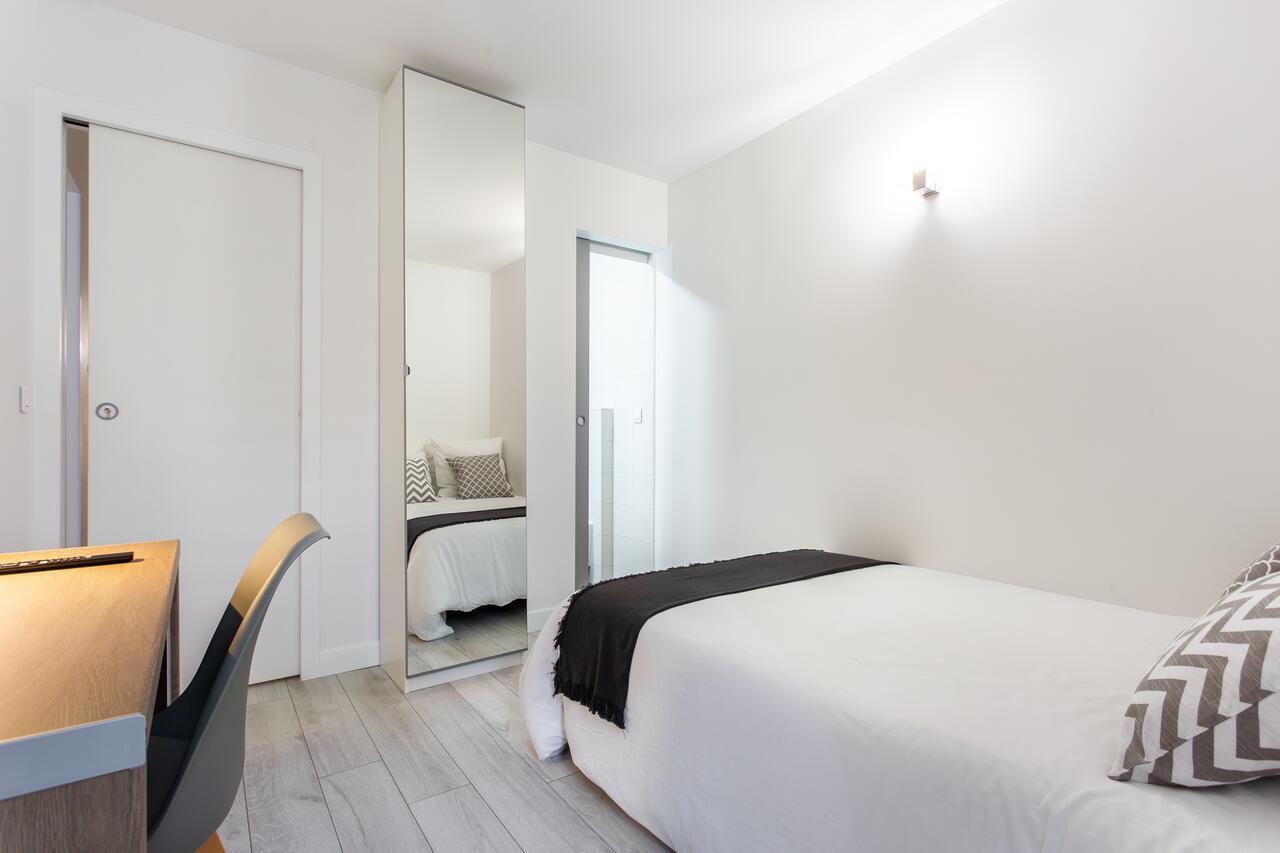 D&E - Paris-Disney - Holidays Apartment - Appartement De Vacances - 5 Chambres- 5 Sdb - 5 Bedrooms - 5 Bathrooms - Netflix Champs-Sur-Marne Esterno foto