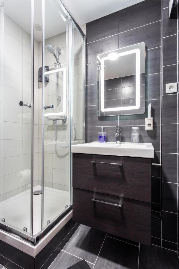 D&E - Paris-Disney - Holidays Apartment - Appartement De Vacances - 5 Chambres- 5 Sdb - 5 Bedrooms - 5 Bathrooms - Netflix Champs-Sur-Marne Esterno foto
