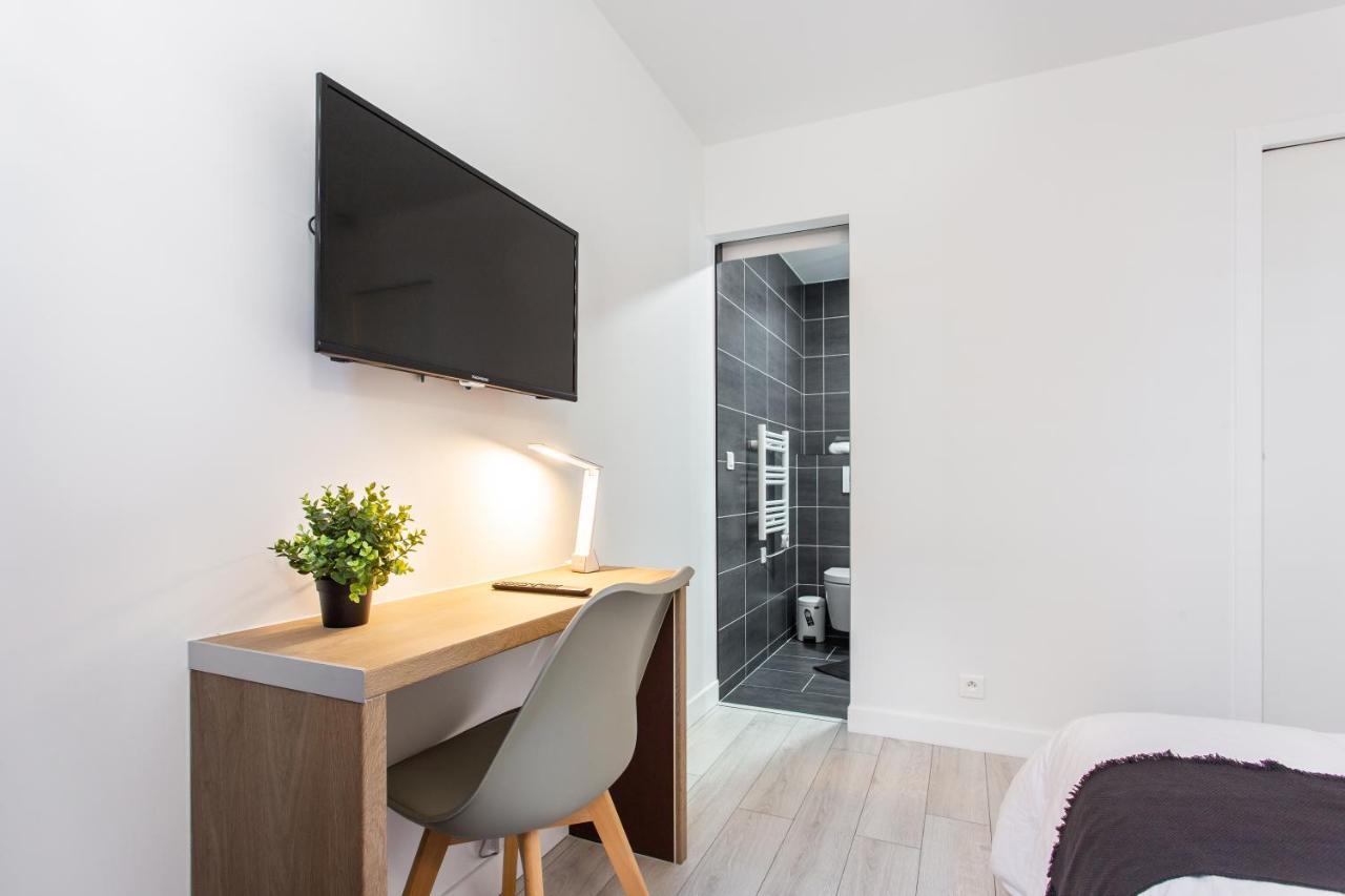 D&E - Paris-Disney - Holidays Apartment - Appartement De Vacances - 5 Chambres- 5 Sdb - 5 Bedrooms - 5 Bathrooms - Netflix Champs-Sur-Marne Esterno foto