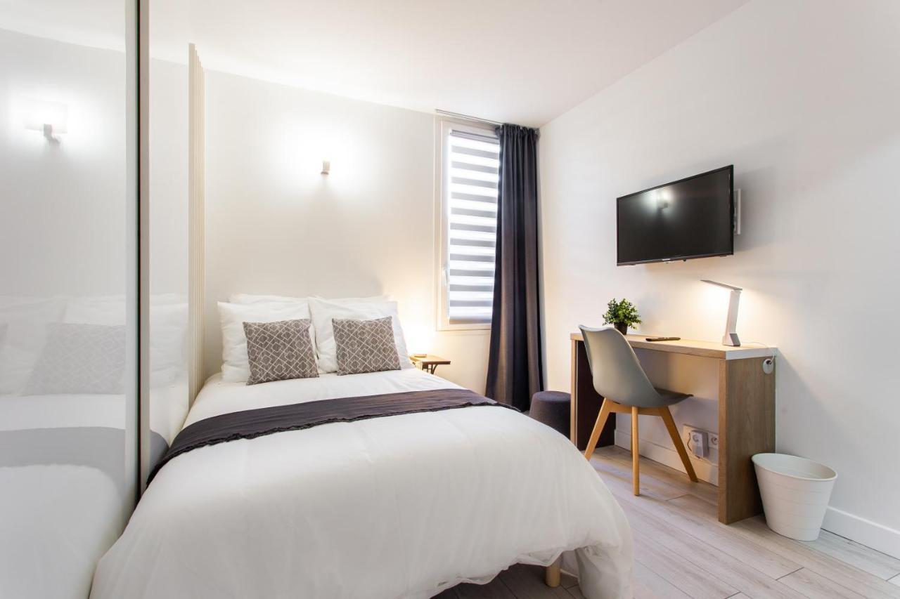 D&E - Paris-Disney - Holidays Apartment - Appartement De Vacances - 5 Chambres- 5 Sdb - 5 Bedrooms - 5 Bathrooms - Netflix Champs-Sur-Marne Esterno foto