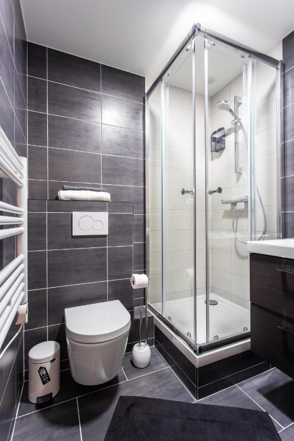 D&E - Paris-Disney - Holidays Apartment - Appartement De Vacances - 5 Chambres- 5 Sdb - 5 Bedrooms - 5 Bathrooms - Netflix Champs-Sur-Marne Esterno foto