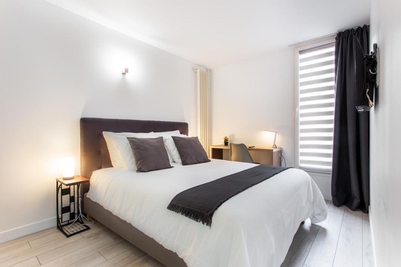 D&E - Paris-Disney - Holidays Apartment - Appartement De Vacances - 5 Chambres- 5 Sdb - 5 Bedrooms - 5 Bathrooms - Netflix Champs-Sur-Marne Esterno foto
